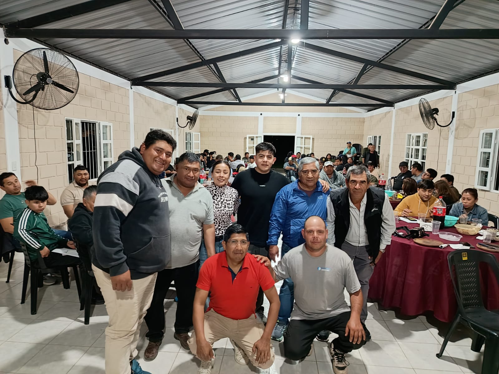 Con el acompañamiento de productores, la Lista Violeta cerró su campaña y va por un lugar en la Cámara del Tabaco